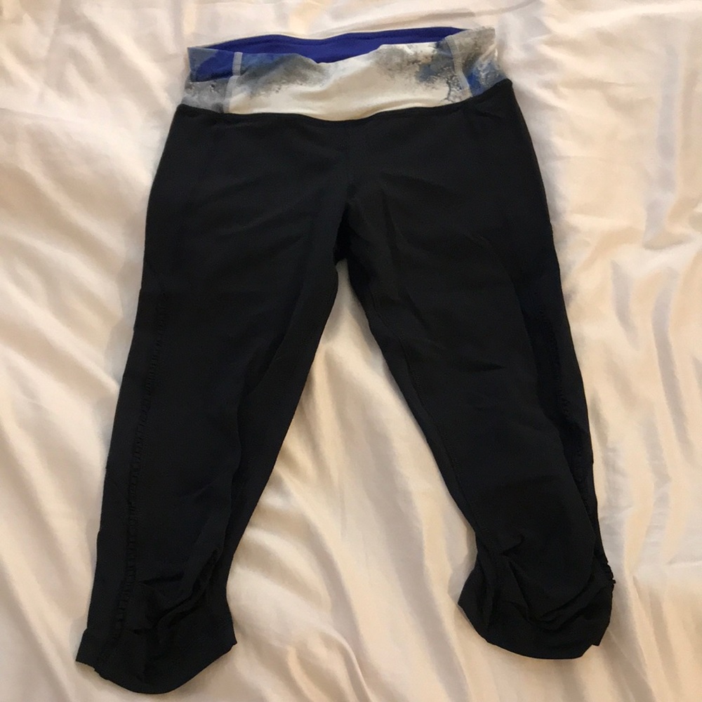 Lululemon Size 4 knee length crop. Not Luon